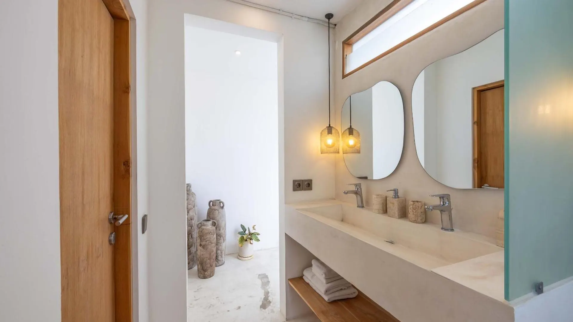 Turan Casa Tamira Seminyak Villa