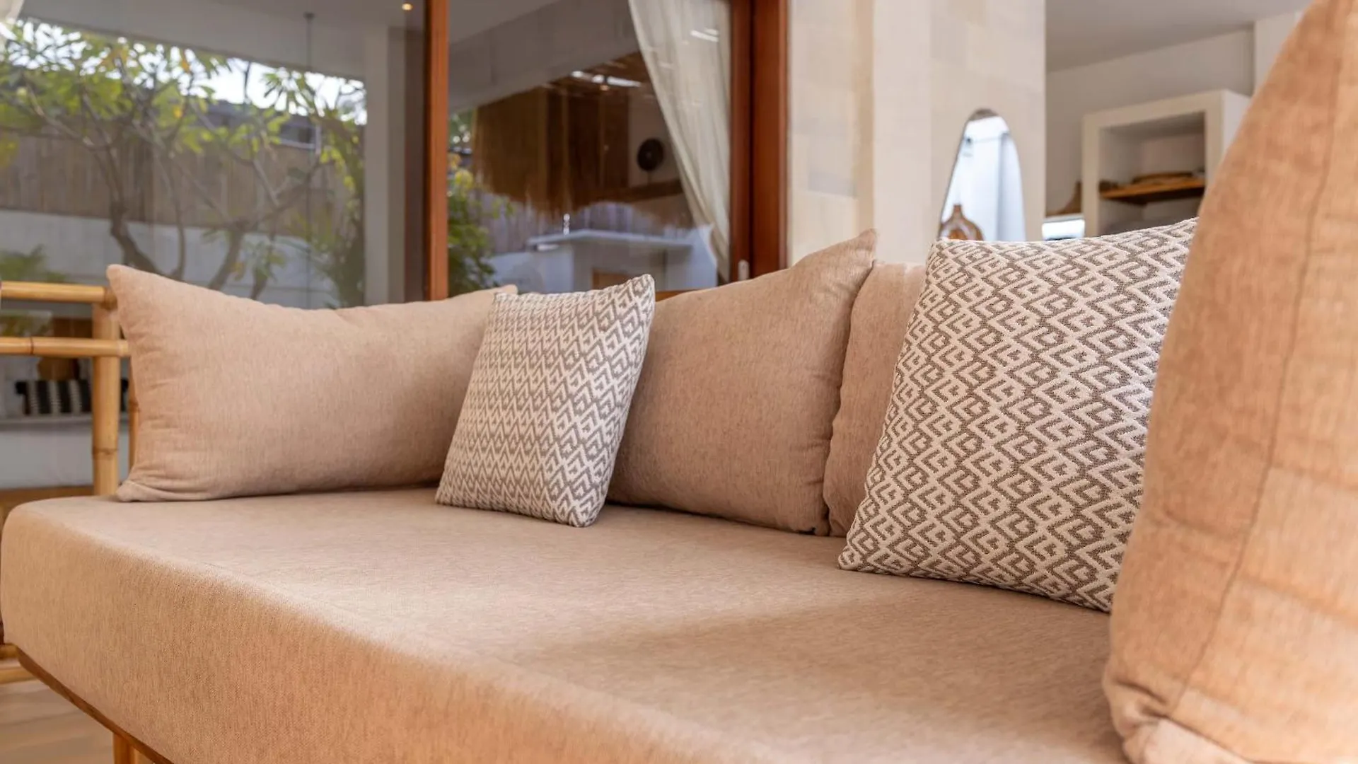 Turan Casa Tamira Seminyak Villa