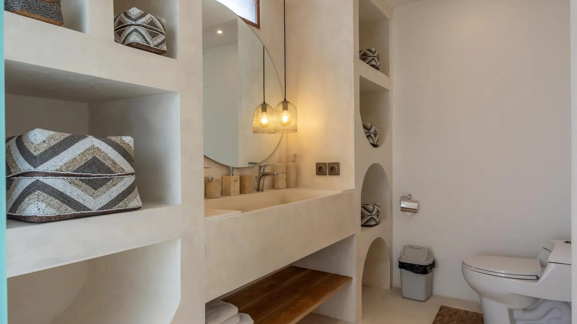 Turan Casa Tamira Seminyak Villa